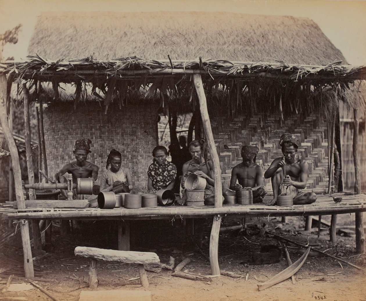Barmská výroba laka práce, 1887 od British Photographer