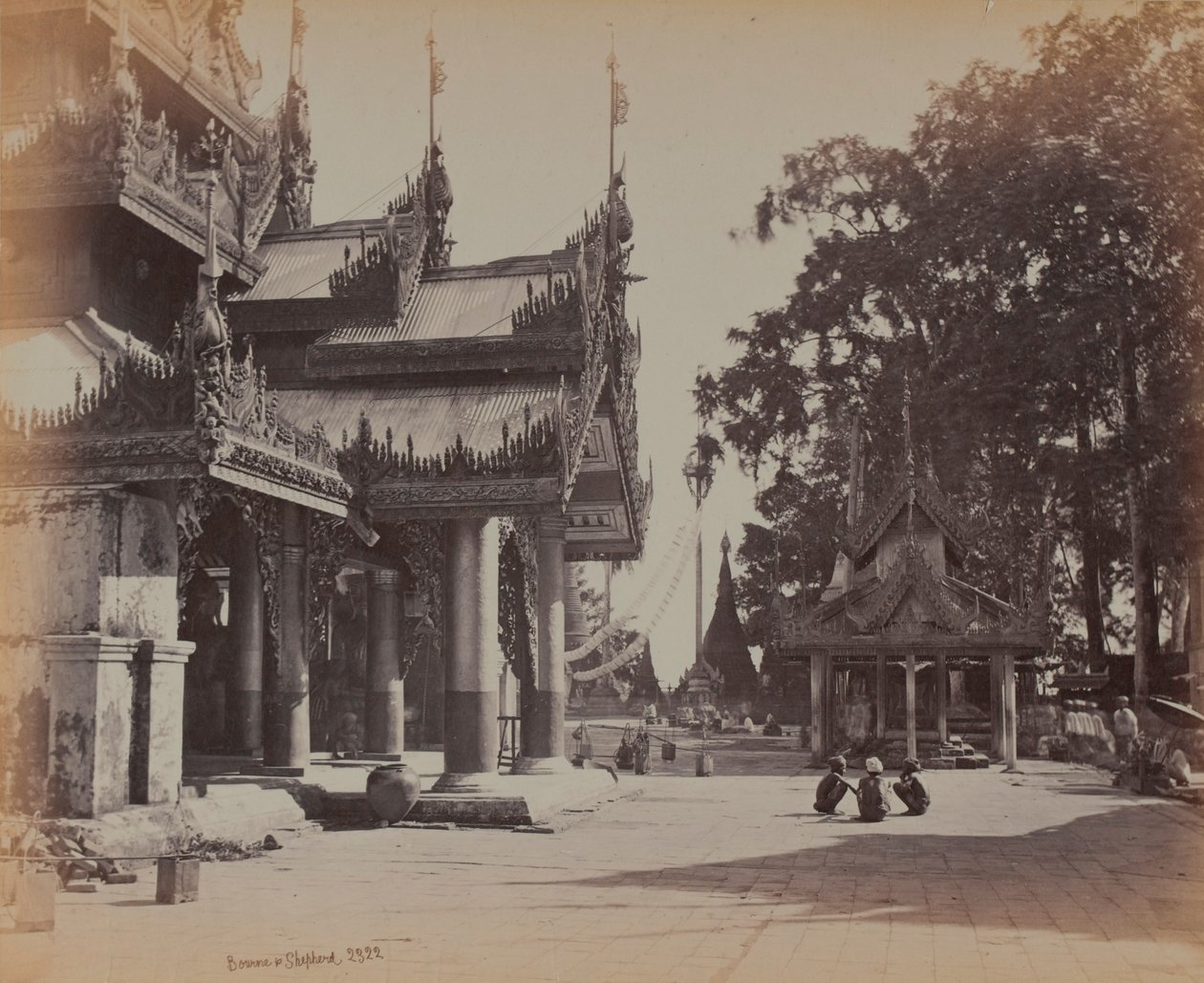 Soud v paláci, Mandalay od British Photographer