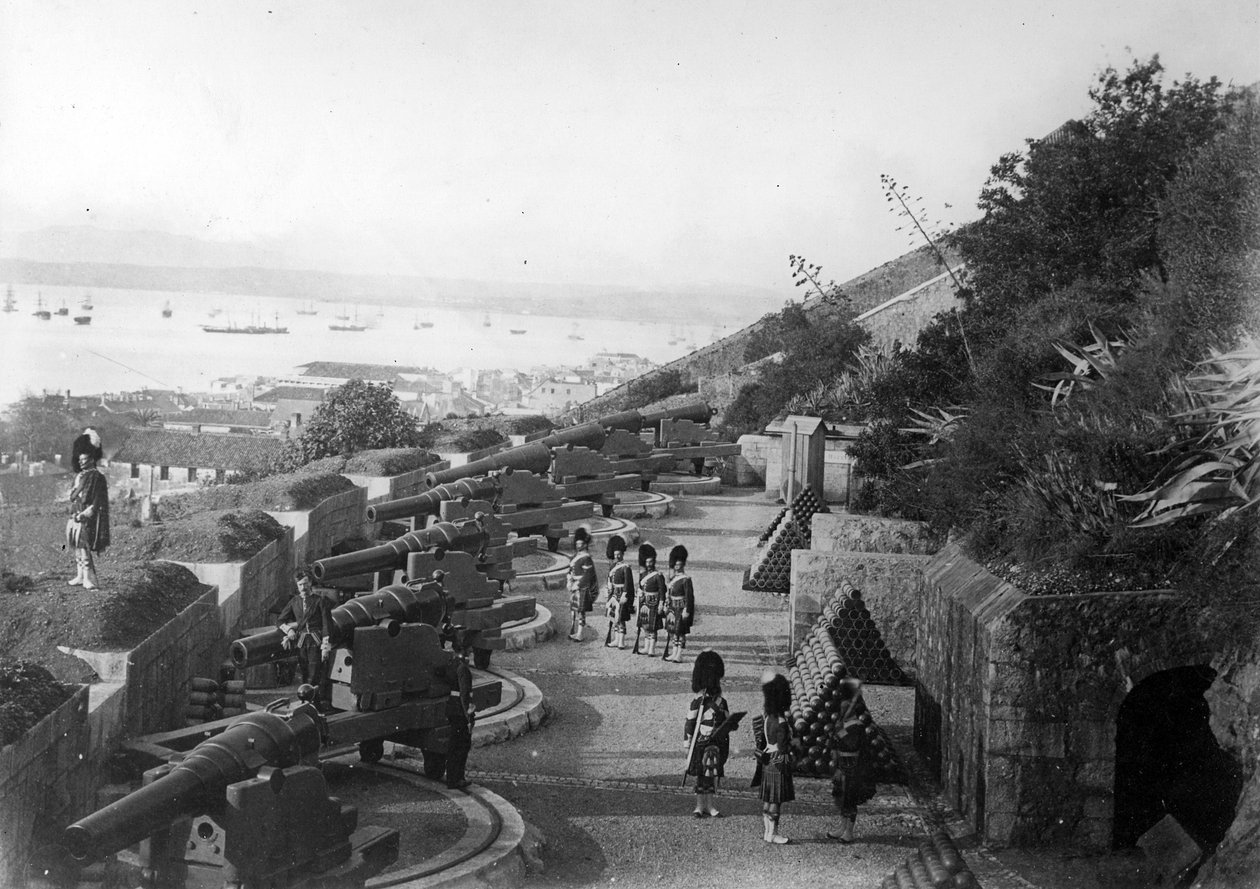 Gardiners Battery, Gibraltar, kolem roku 1868 od British Photographer