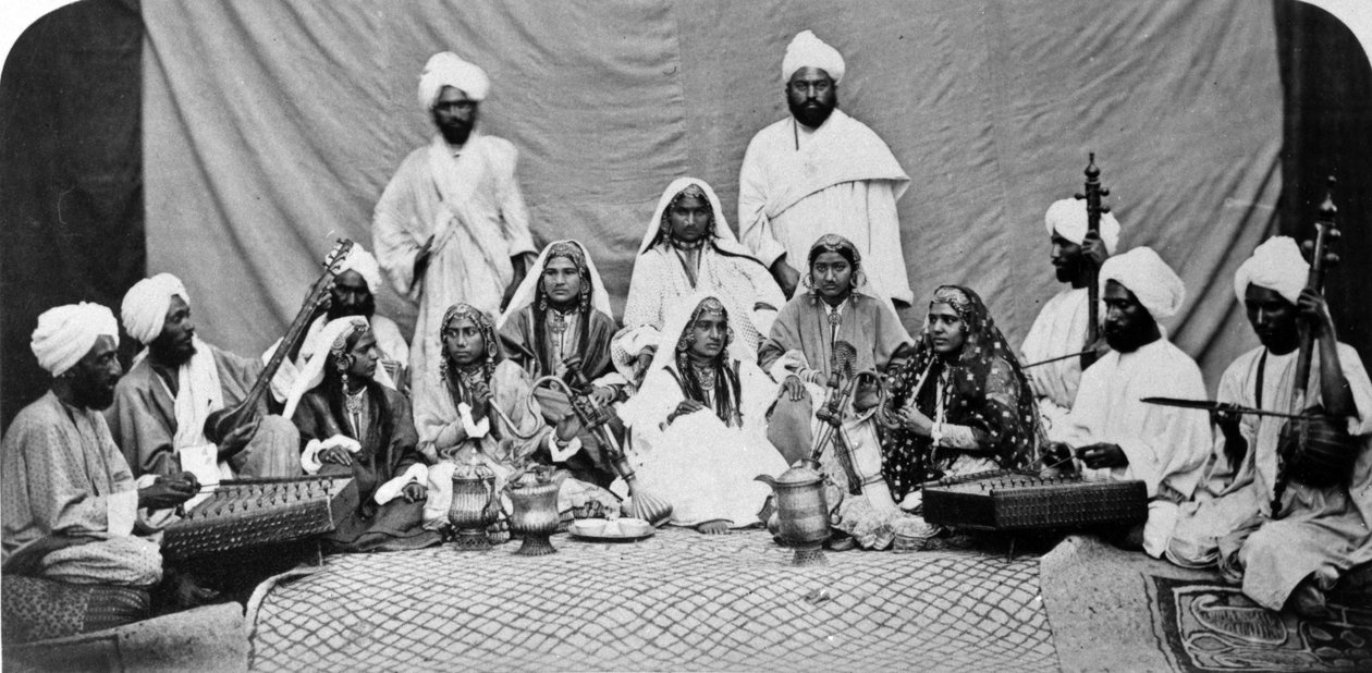 Kašmírské Nautch Girls, kolem 60. let 19. století od British Photographer