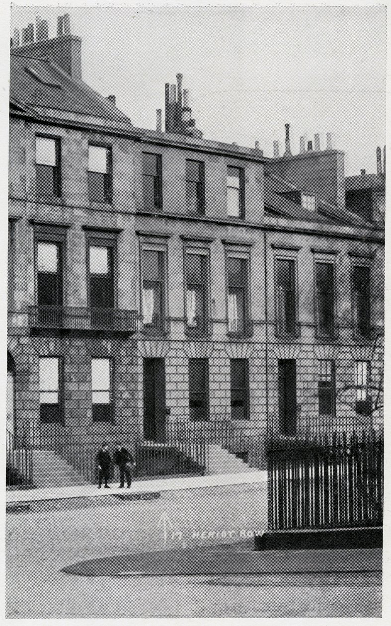 17, Heriot Row, domov Roberta Louise Stevensona a jeho rodiny v Edinburghu od British Photographer