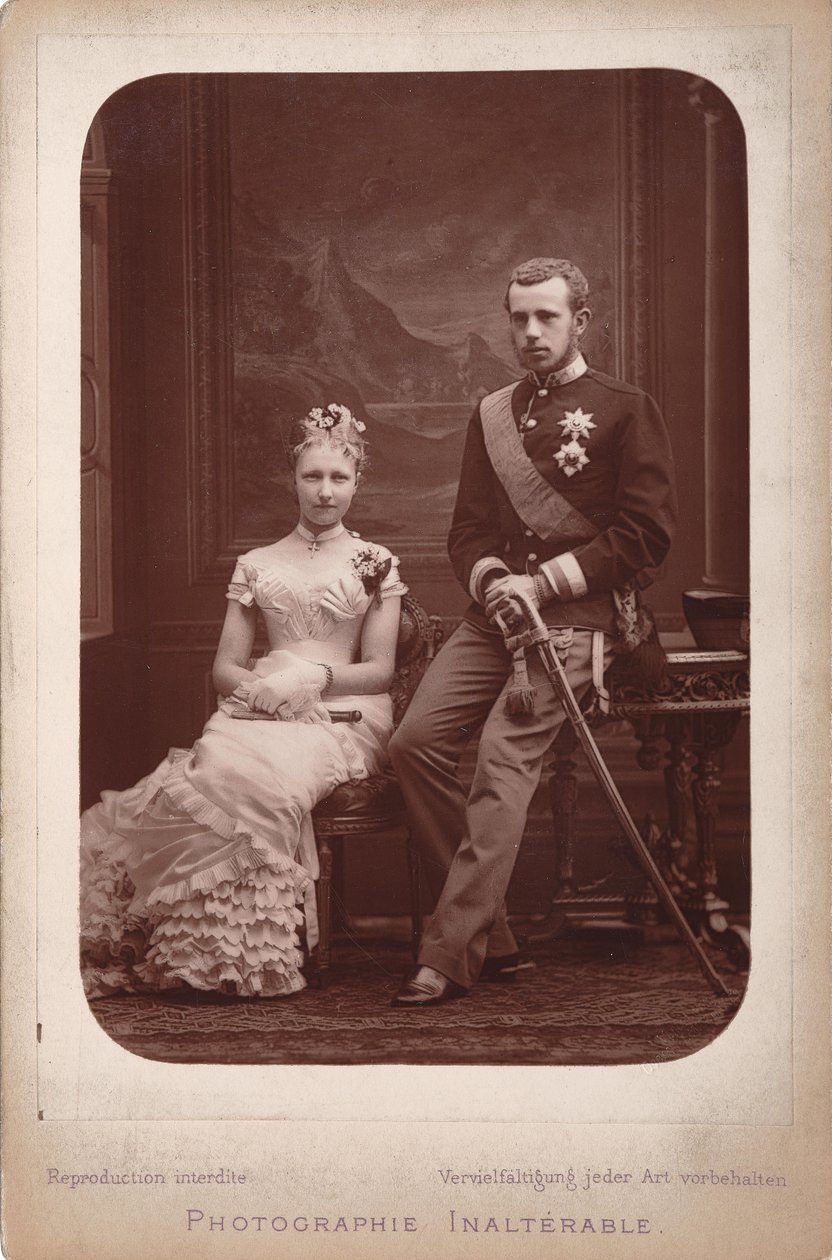 Korunní princ Rudolf s belgickou princeznou Stephanií u příležitosti jejich zasnoubení..., 1880. od Brussels . Photo studio Geruzet Frères