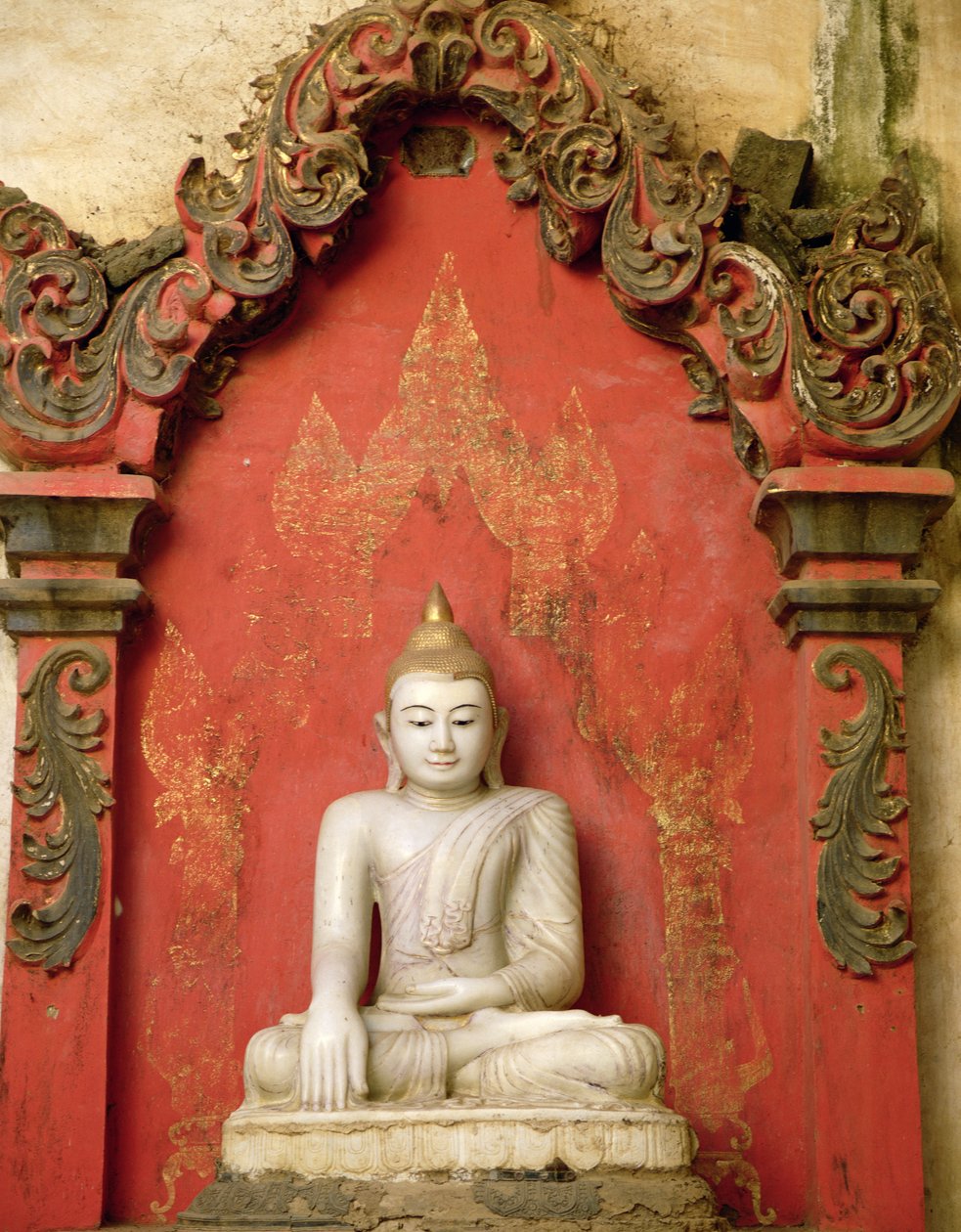 Sedící Buddha v meditaci (alabastr) od Burmese School