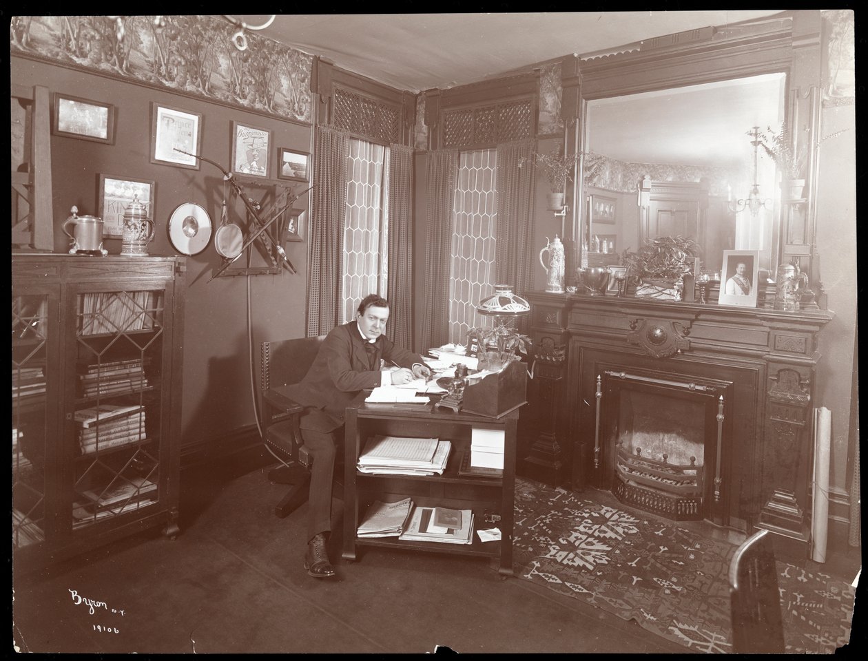 Gustav Luders, 1904-5 (stříbrný želatinový tisk) od Byron Company