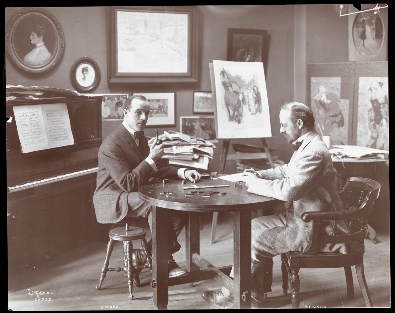 Michel Jacobs a Benson hrají domino, 1907 (stříbrný želatinový tisk) od Byron Company