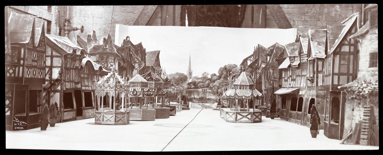 Model výpravy neidentifikované hry navržený Ernestem Grosem, 1906 (stříbrný želatinový tisk) od Byron Company