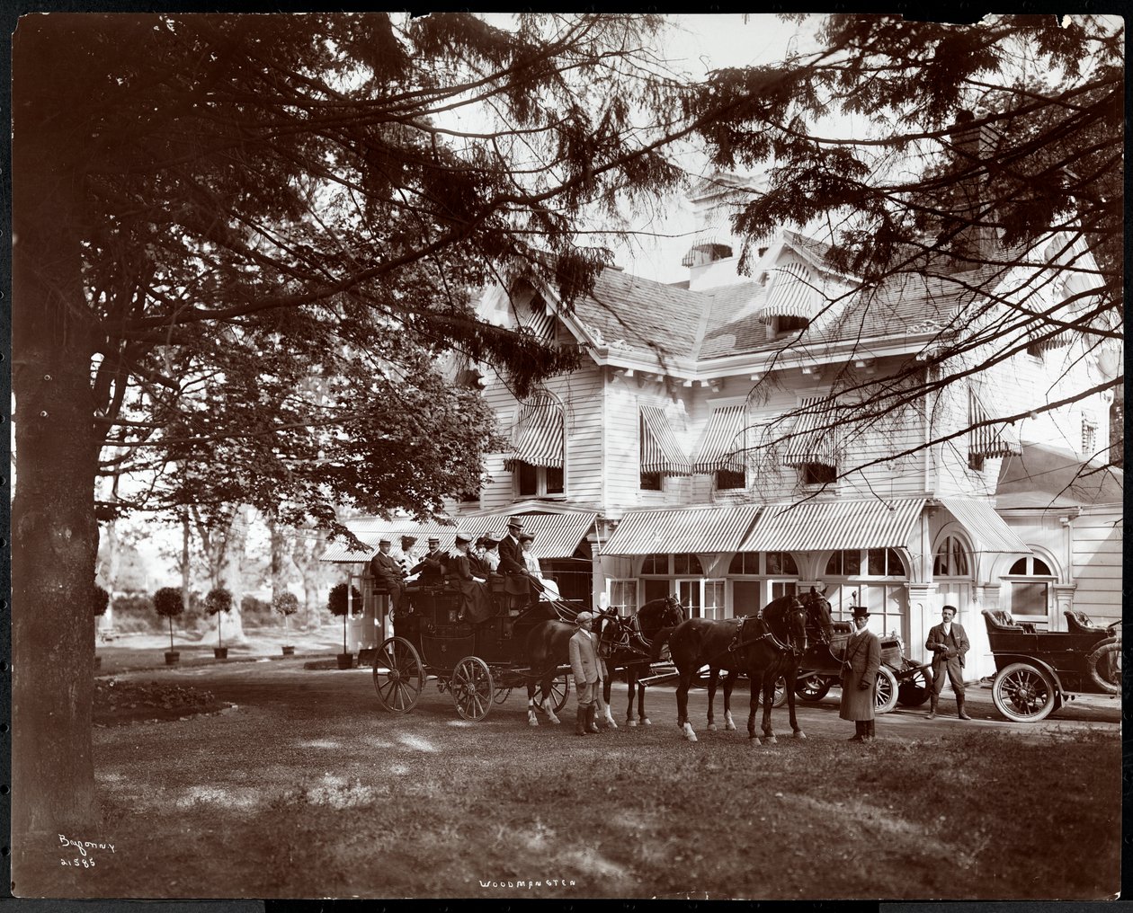 The Woodmansten Inn, Westchester, New York, 1906 (stříbrný želatinový tisk) od Byron Company