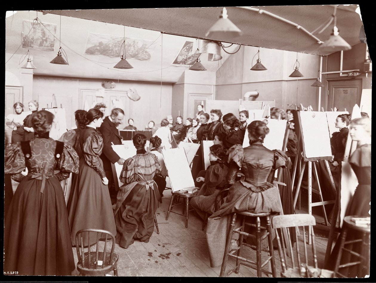 William Chase vyučující výtvarnou třídu pro studentky, 1896-98 (stříbrný želatinový tisk) od Byron Company