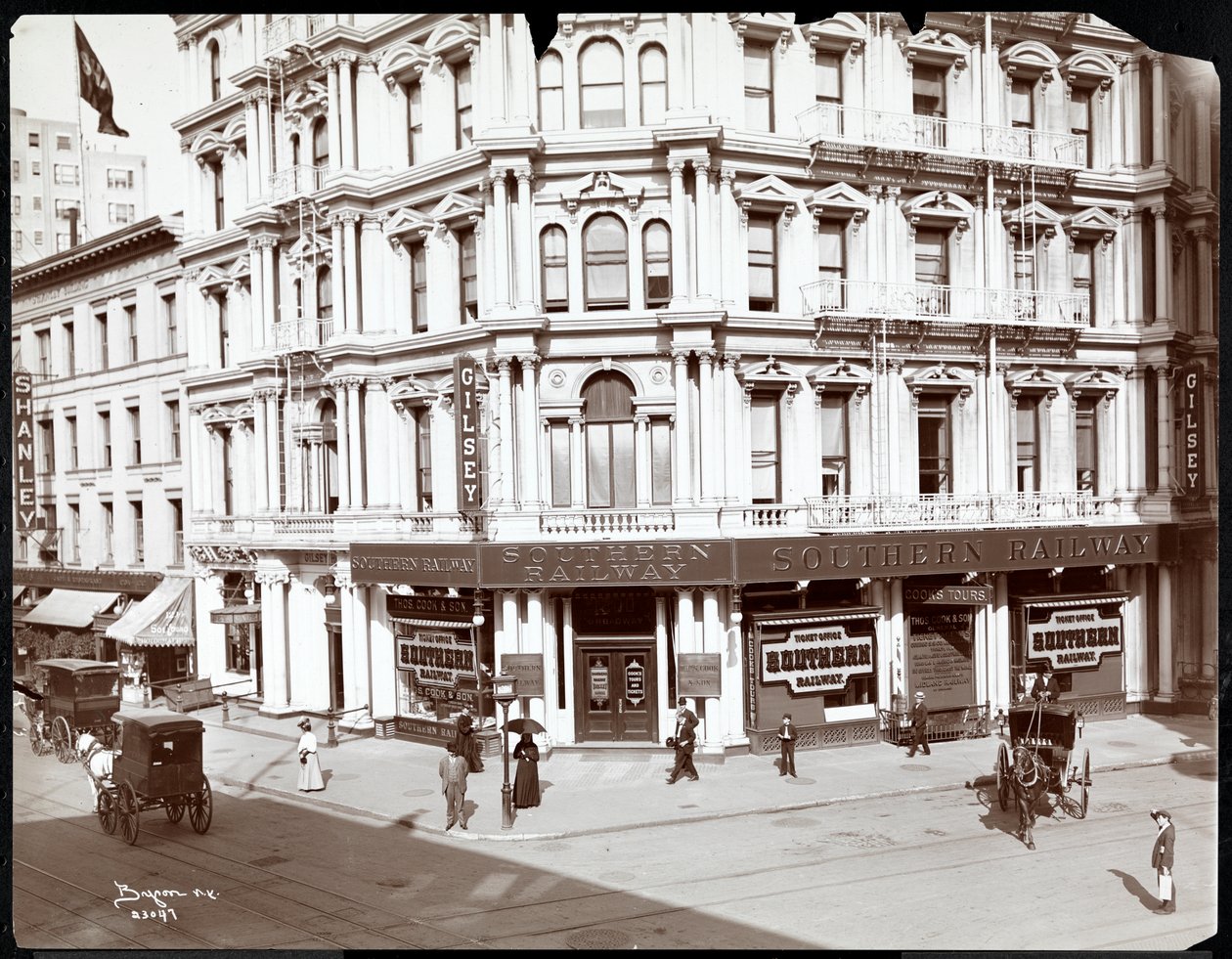 Gilsey House, Broadway a 29th Street, New York, 1906 (stříbrný želatinový tisk) od Byron Company