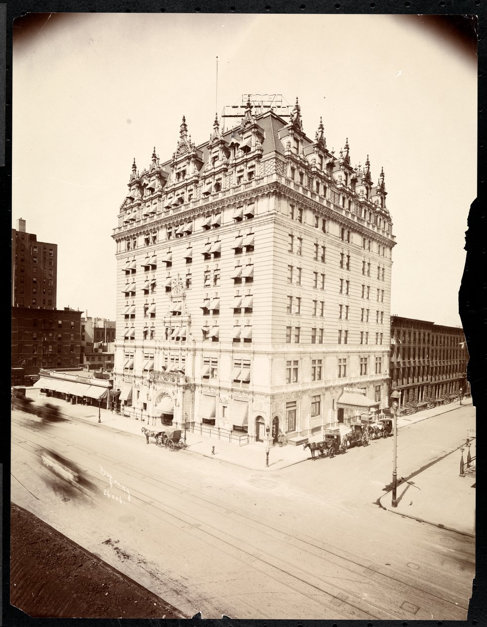 Hotel Navarre, 7th Avenue a 38th Street, New York, 1908 (stříbrný želatinový tisk) od Byron Company