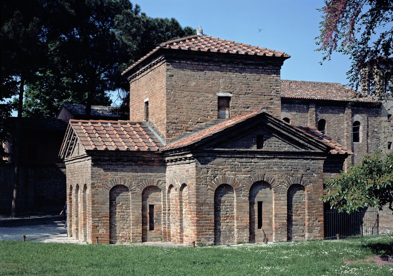 Zadní průčelí hrobky, polovina 5. století od Byzantine