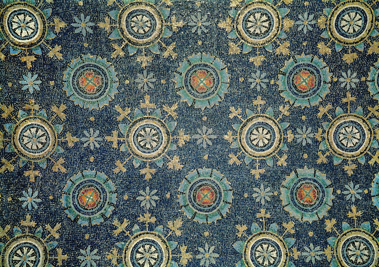 Detail květinové výzdoby z mozaiky klenby od Byzantine