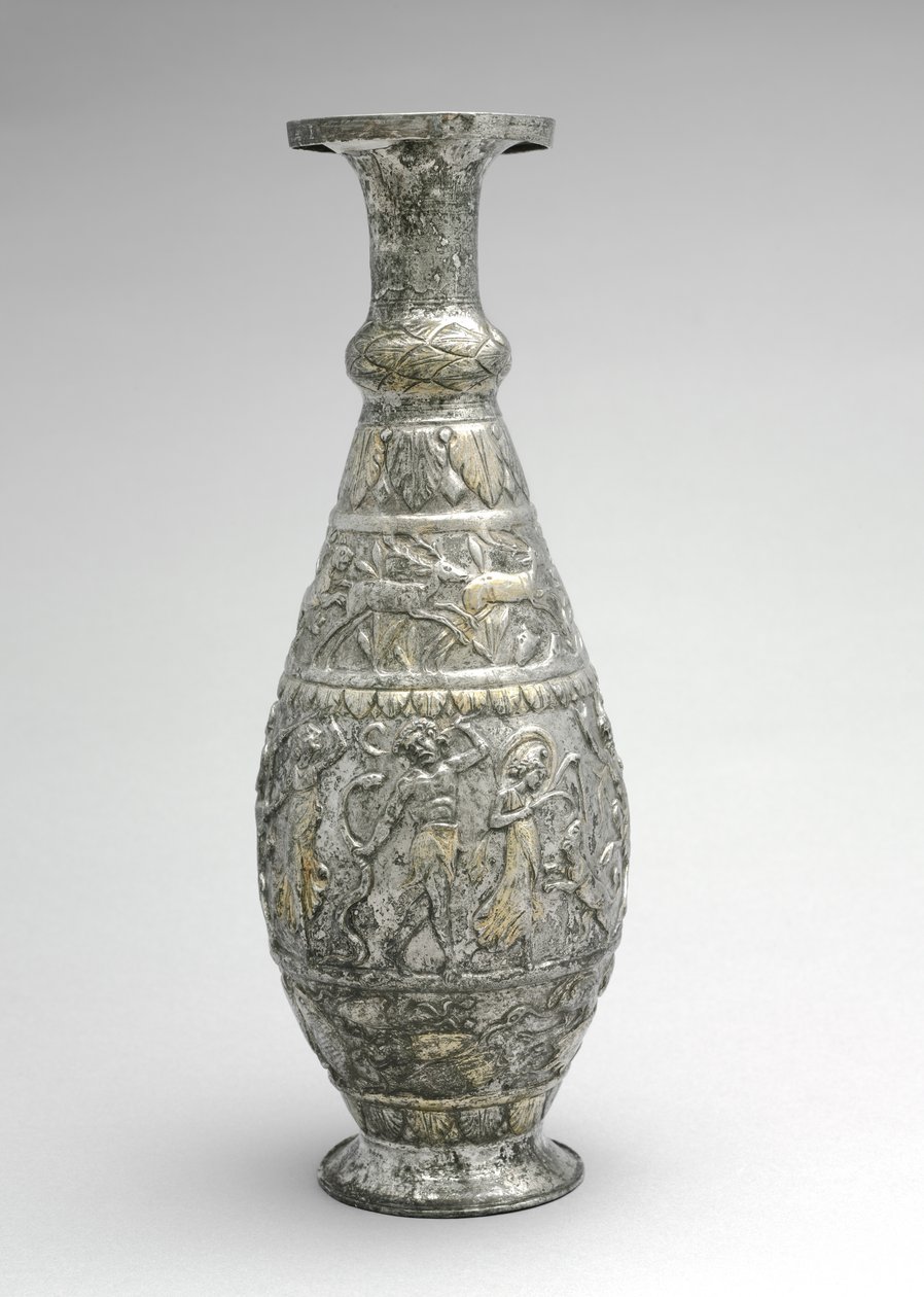 Ewer (džbán) se zvěřinou, mořskými plody a vinnými scénami, konec 300. let (stříbro se stopami zlacení) od Byzantine