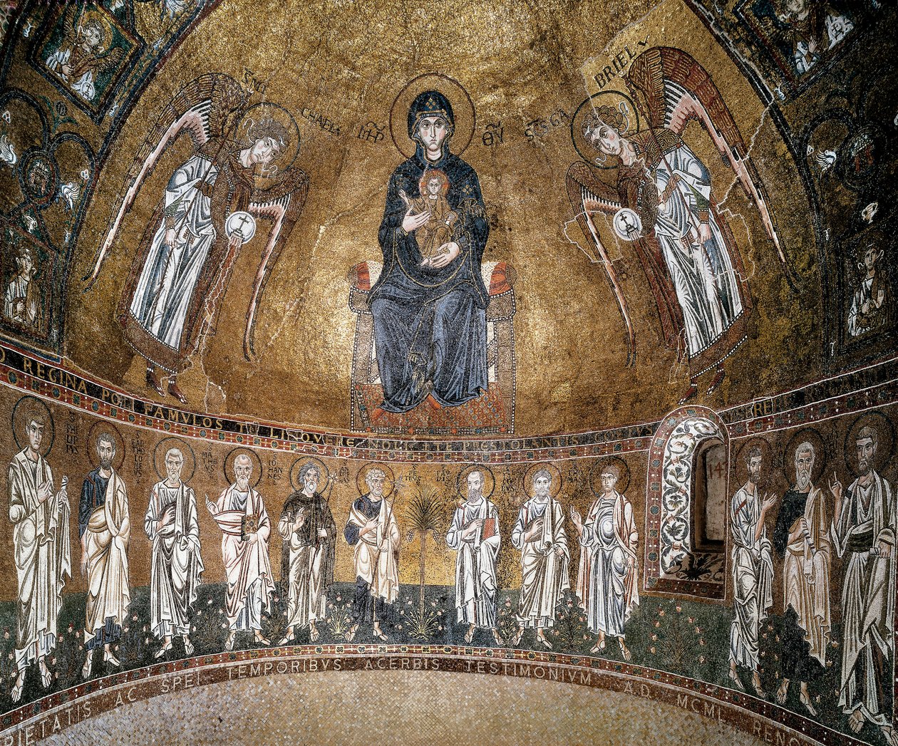 Trůnící Panna s archanděly a apoštoly (mozaika) od Byzantine School