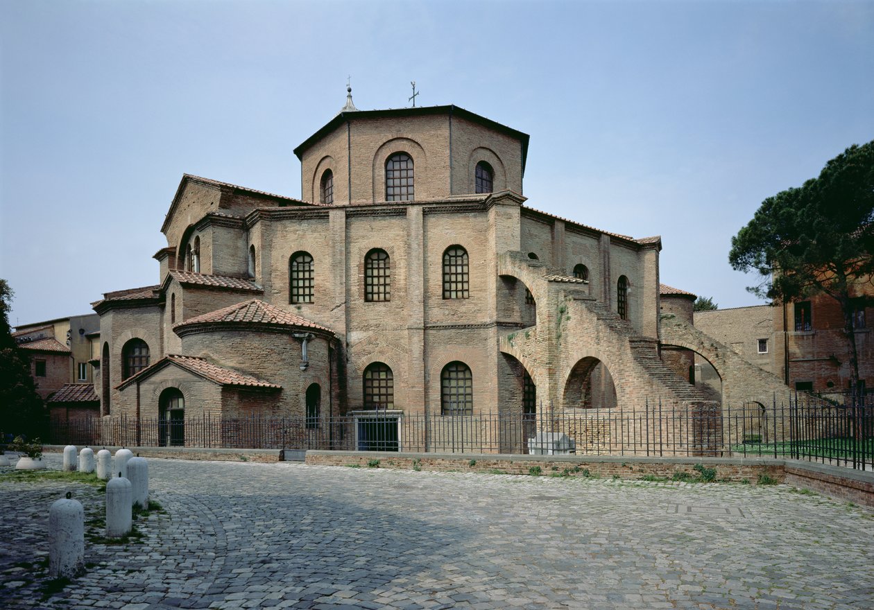 Zadní průčelí kostela, kolem roku 547 našeho letopočtu od Byzantine School