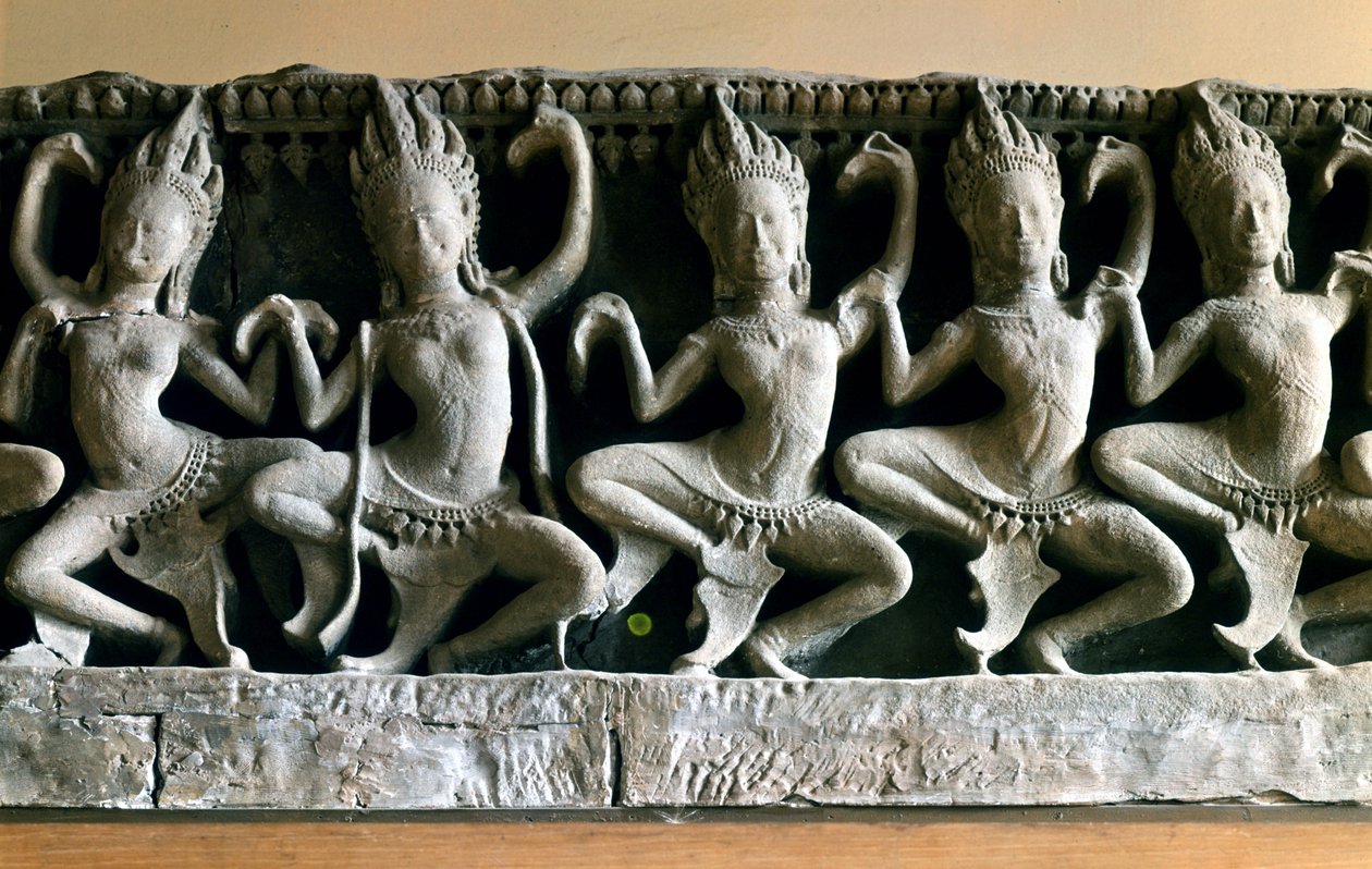 Apsary, velmi mladé a krásné bytosti, které tančily na nádvoří Indry. Hinduistická mytologie. Art Khmer, chrám Bayon od Cambodian
