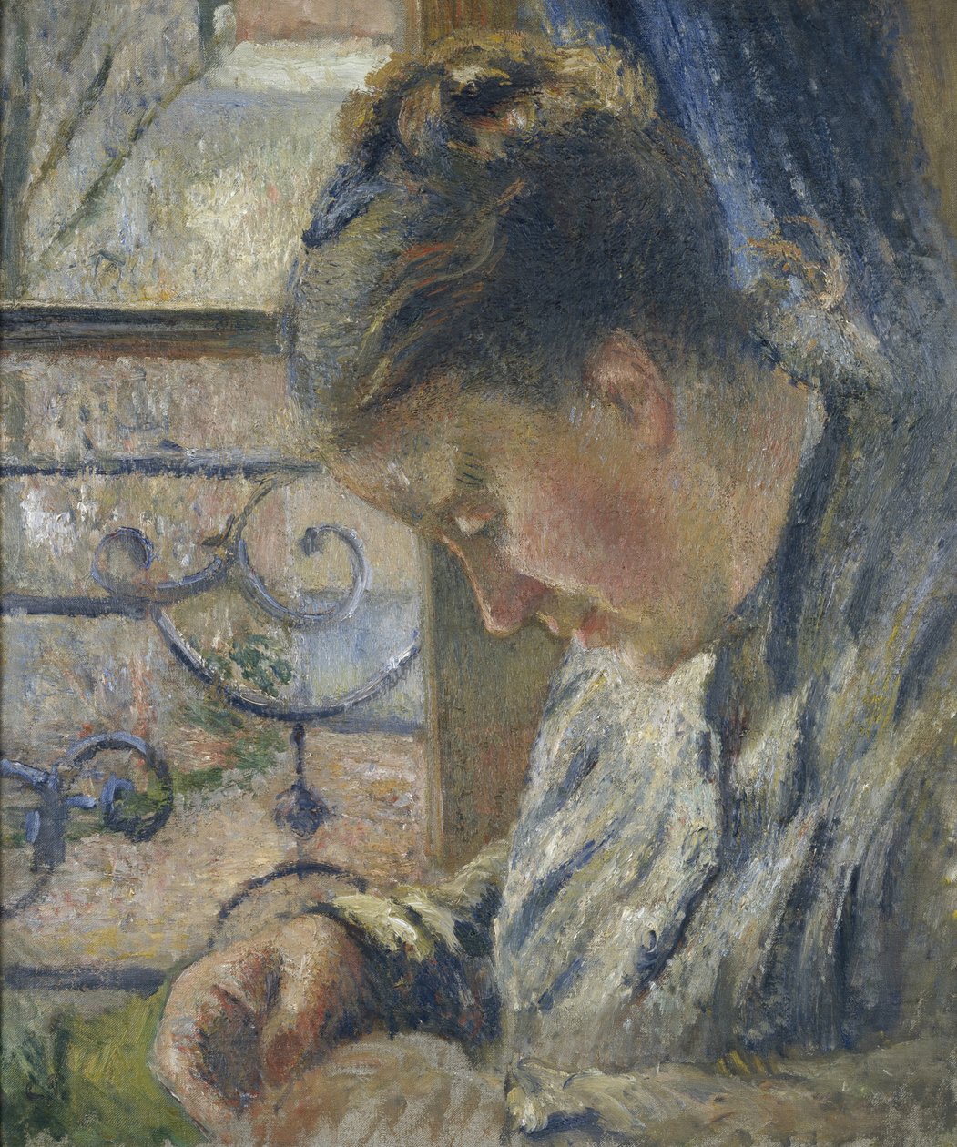 Portrét Madame Pissarro šijící vedle okna, 19. století od Camille Jacob Pissarro