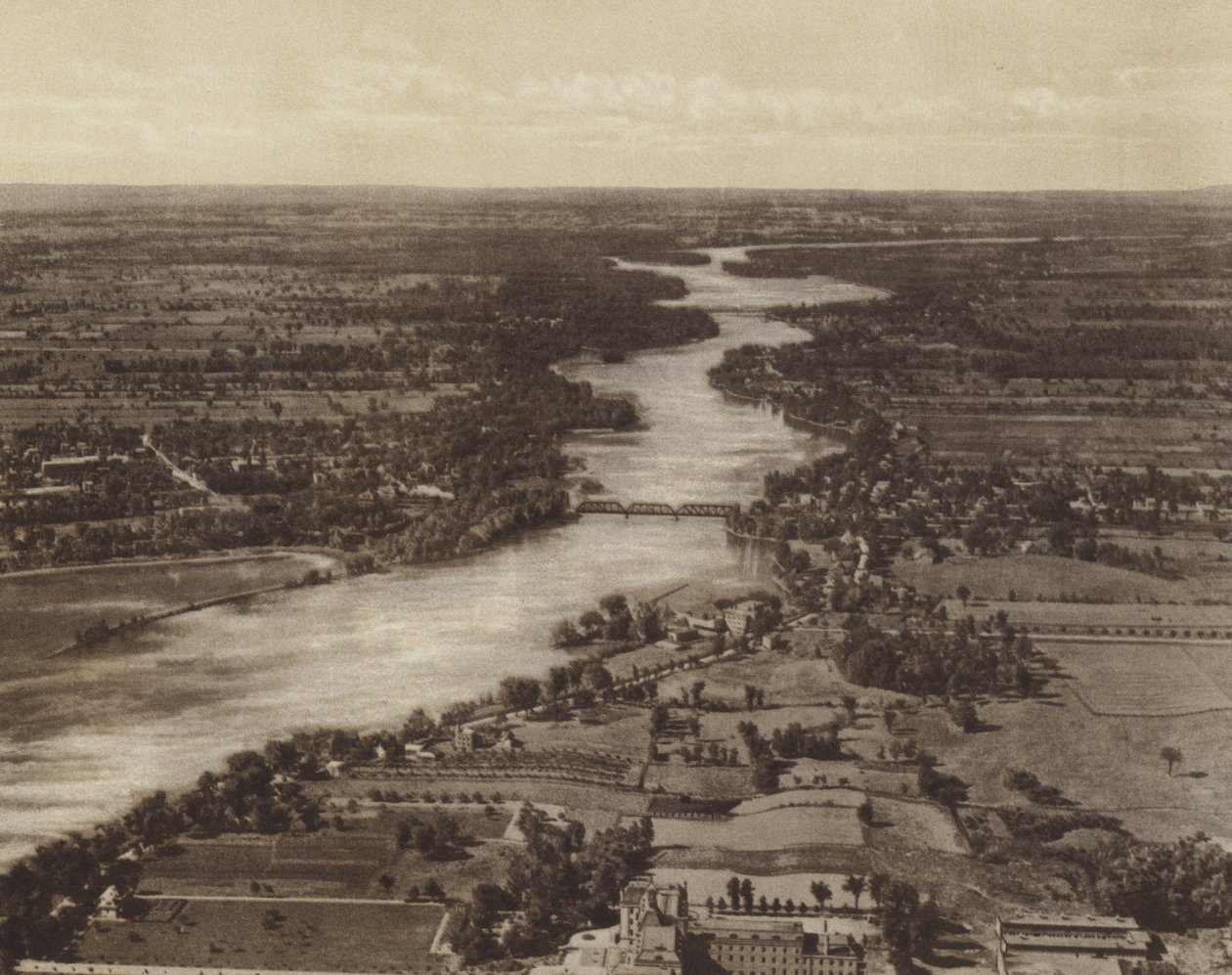 Riviere Des Prairies, zadní část ostrova Montreal (čb fotografie) od Canadian Photographer