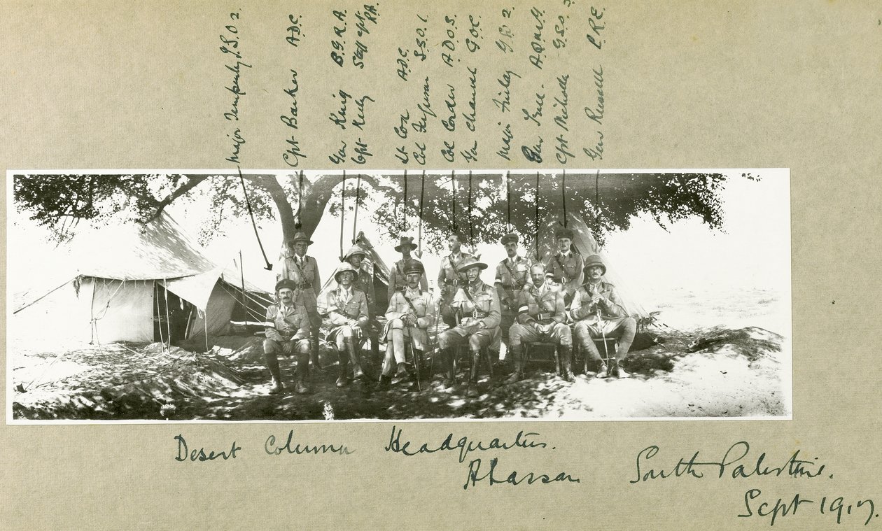 Velitelství pouštní kolony v Abassan, Jižní Palestina, září 1917 od Capt. Arthur Rhodes