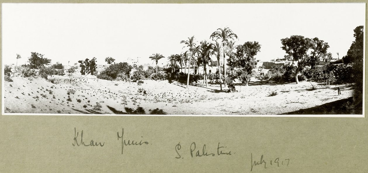 Khan Yunis, Jižní Palestina, červenec 1917 od Capt. Arthur Rhodes