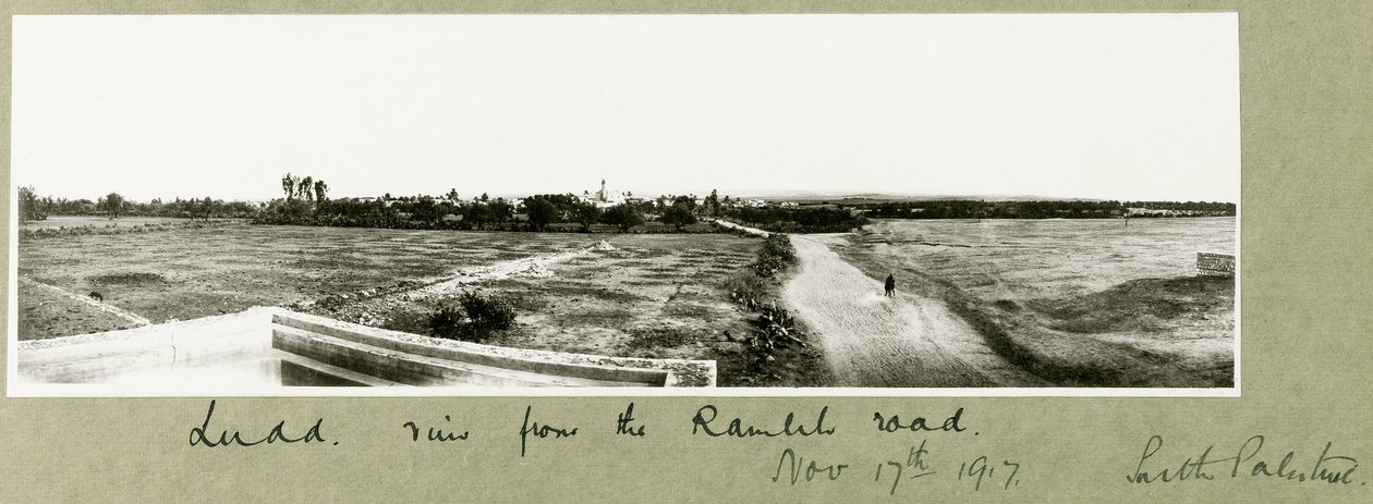 Ludd, pohled z Ramleh Road, 17. listopadu 1917 od Capt. Arthur Rhodes