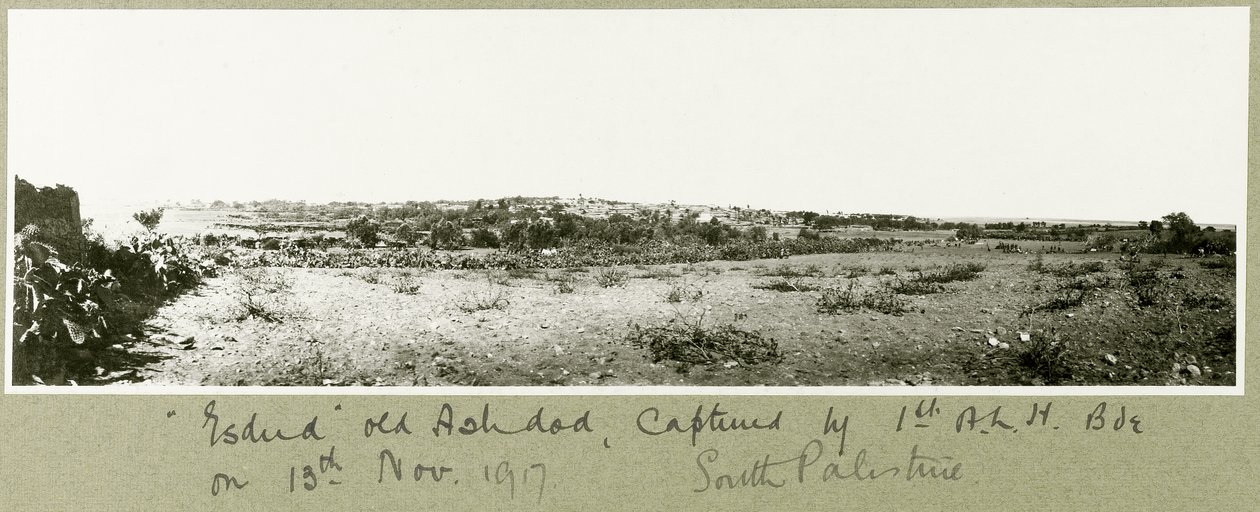 Esdud, starý Ashdod, zajatý 1. A.L.H. brigáda dne 13. listopadu 1917 od Capt. Arthur Rhodes