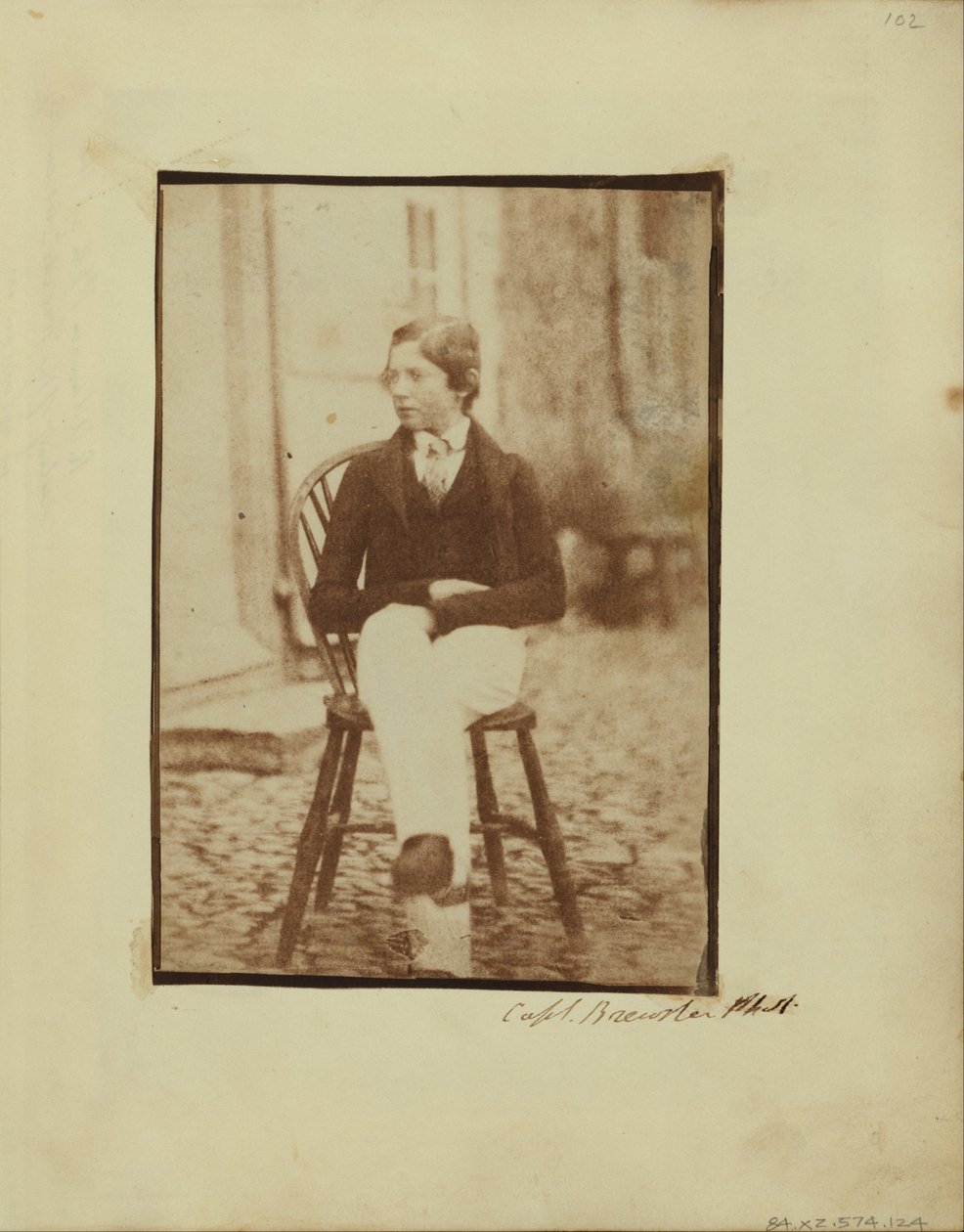 Portrét mladého chlapce od Capt. Henry Craigie Brewster
