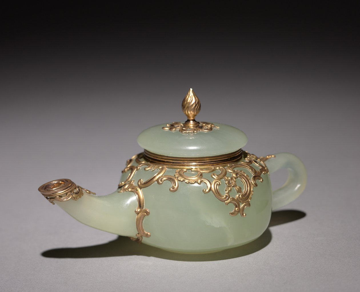 Miniaturní čajová konvice, kolem roku 1896 od Carl Fabergé