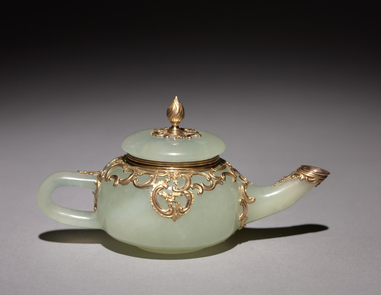 Miniaturní čajová konvice, kolem roku 1896 od Carl Fabergé