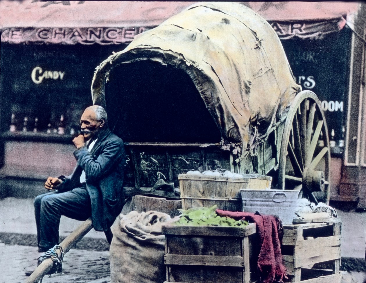 Spojené státy americké, American fruit seller in Tennessee, datum pořízení snímku: kolem roku 1920. Archiv Carla Simona od Carl Simon