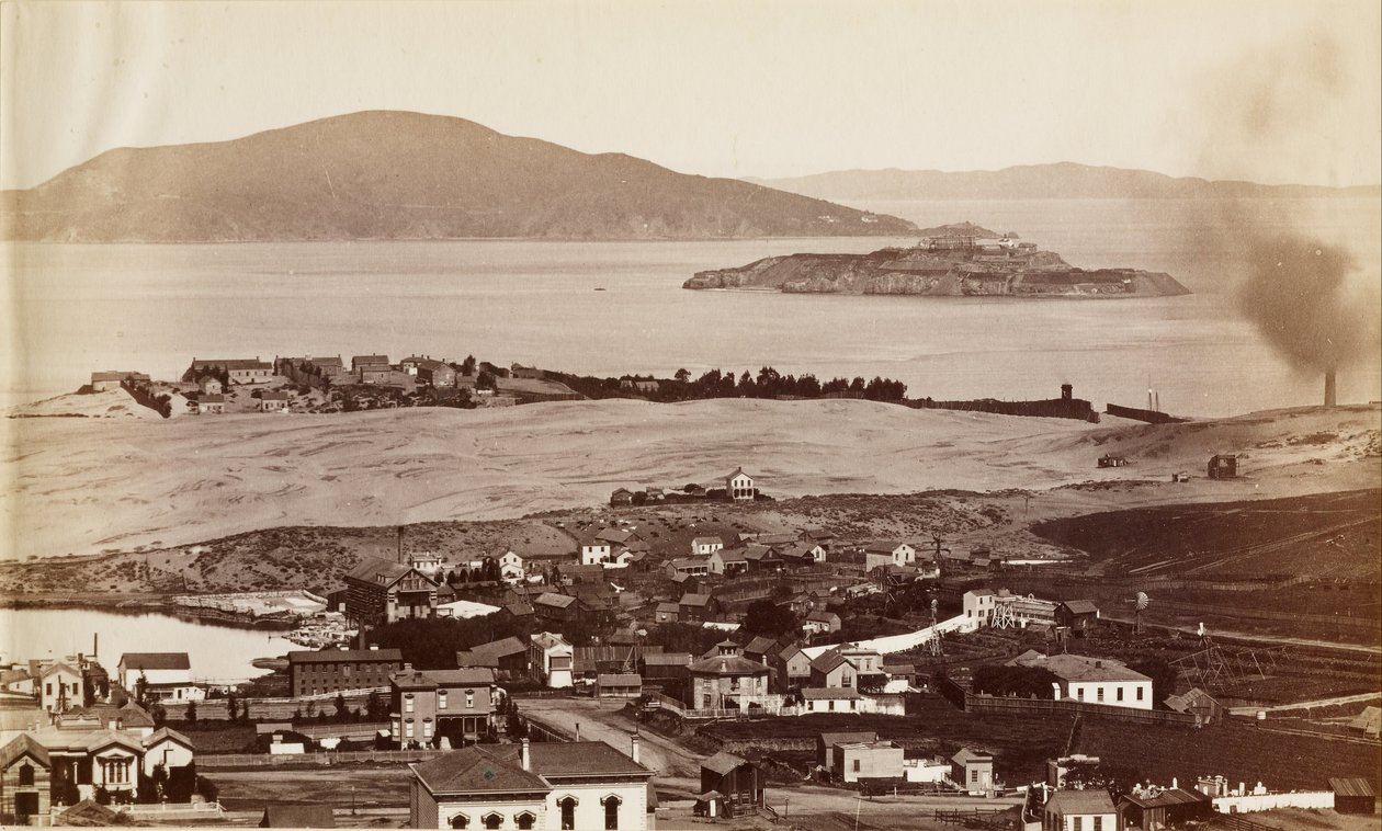 (Alcatraz a Black Pt. Z Russian Hill, S.F.) od Carleton E. Watkins