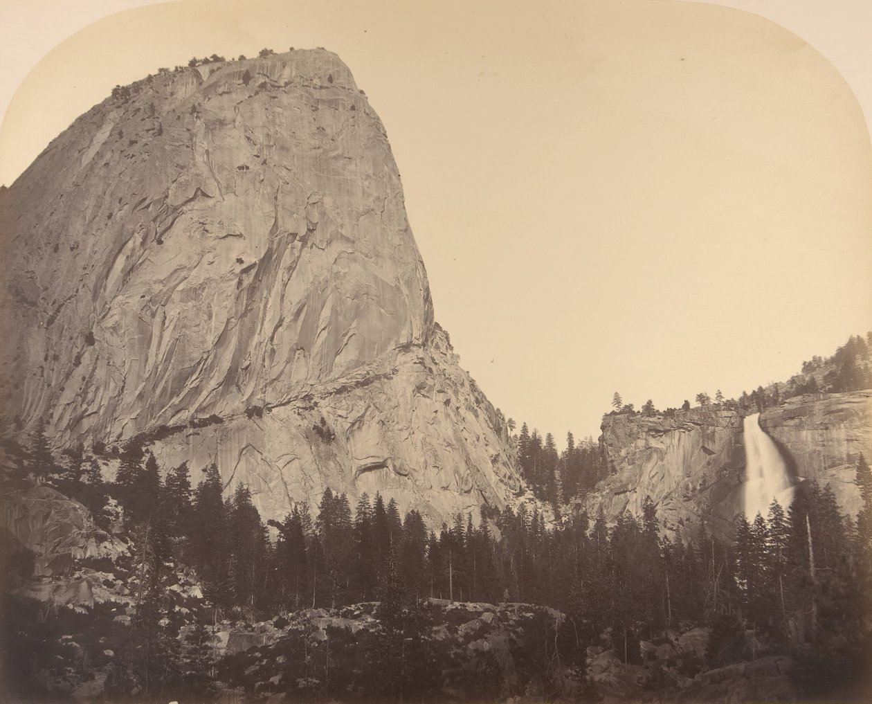 Mt. Broderick a Nevada Fall. Pád = 700 stop, 1861, Yosemite. od Carleton Emmons Watkins