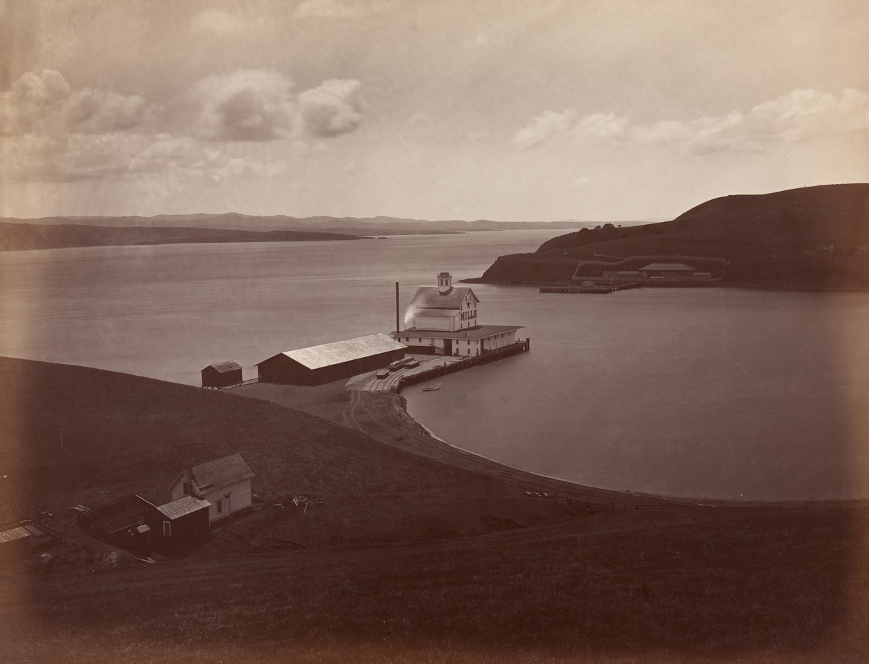 Průliv Carquennes, z jižního Valleja, 1868-69. od Carleton Emmons Watkins