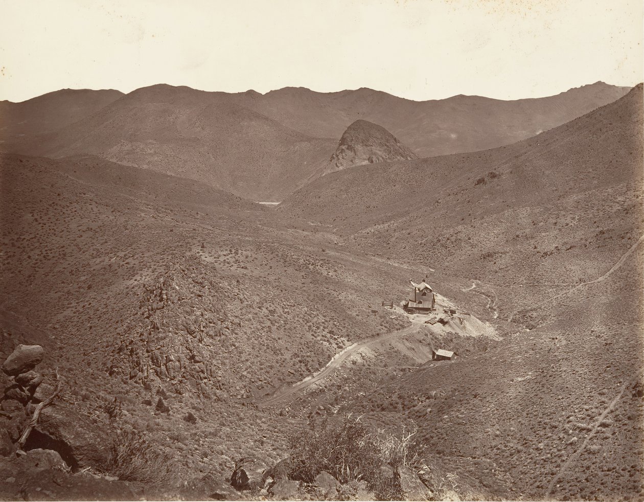 Sutro Tunnel Shaft č. 2, 1875, vytištěno ca. 1876. od Carleton Emmons Watkins