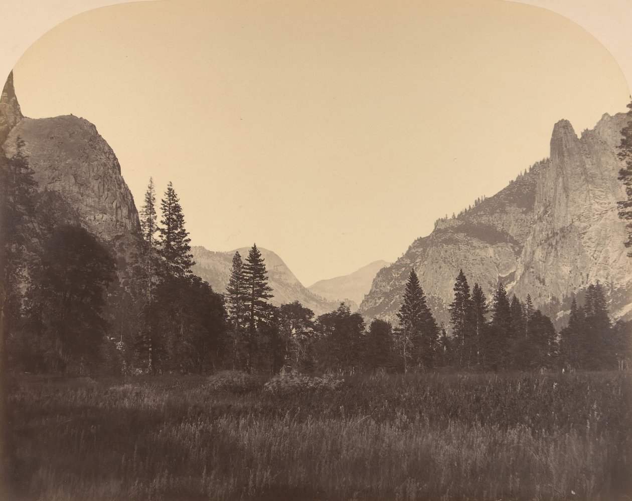 Up the Valley, North Dome in Center, Sentinel na levé straně, 1861. od Carleton Emmons Watkins