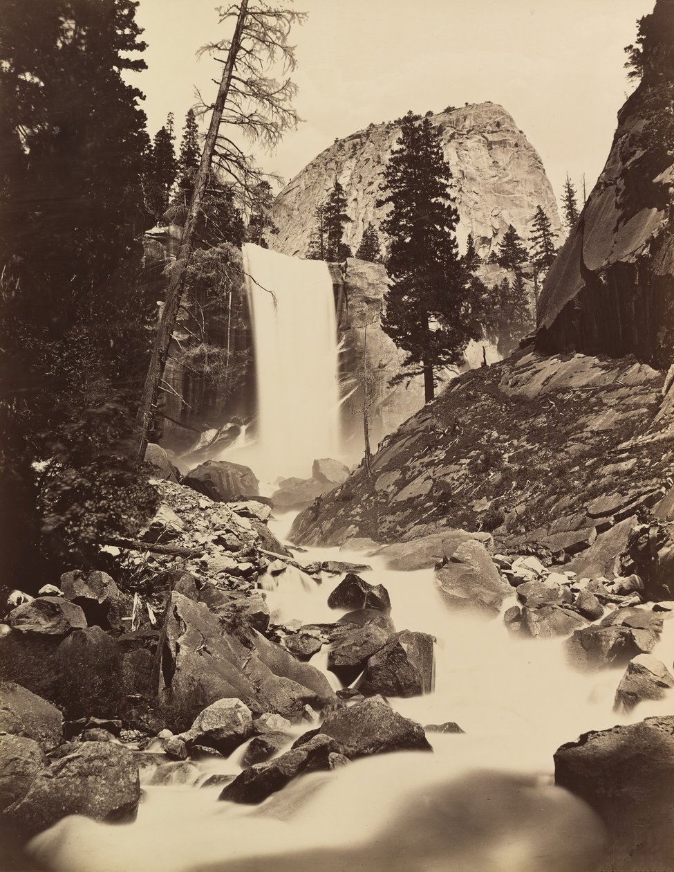 Vernal Fall, Yosemite, 1865-66, vytištěno ca. 1875. od Carleton Emmons Watkins