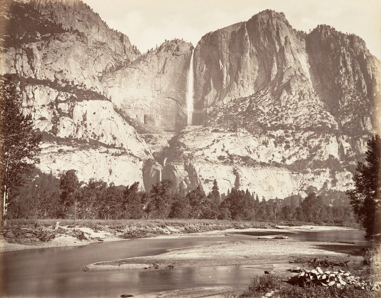 Yosemitské vodopády, 2 634 stop, ca. 1872, vytištěno ca. 1876. od Carleton Emmons Watkins