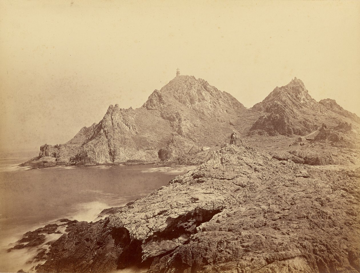 [Maják, Farallonské ostrovy] / [Na Farallonech] od Carleton Watkins