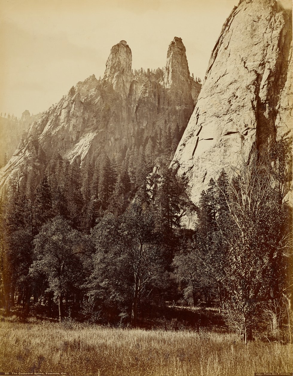 Katedrální věže, Yosemite, Kalifornie od Carleton Watkins