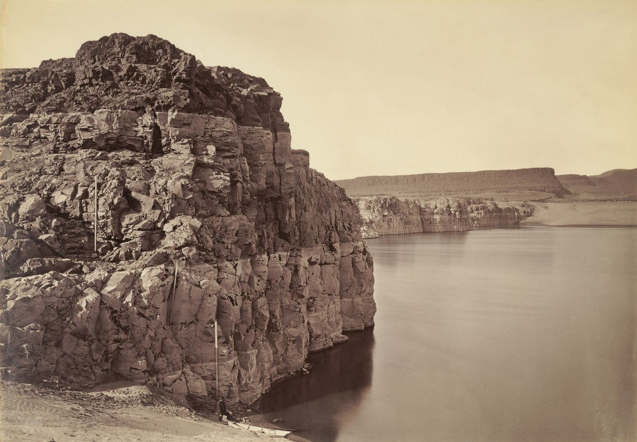 [The Dalles, krajní stav vysoké a nízké vody, 92 stop] / [Horní část Dalles, řeka Columbia, Oregon] od Carleton Watkins