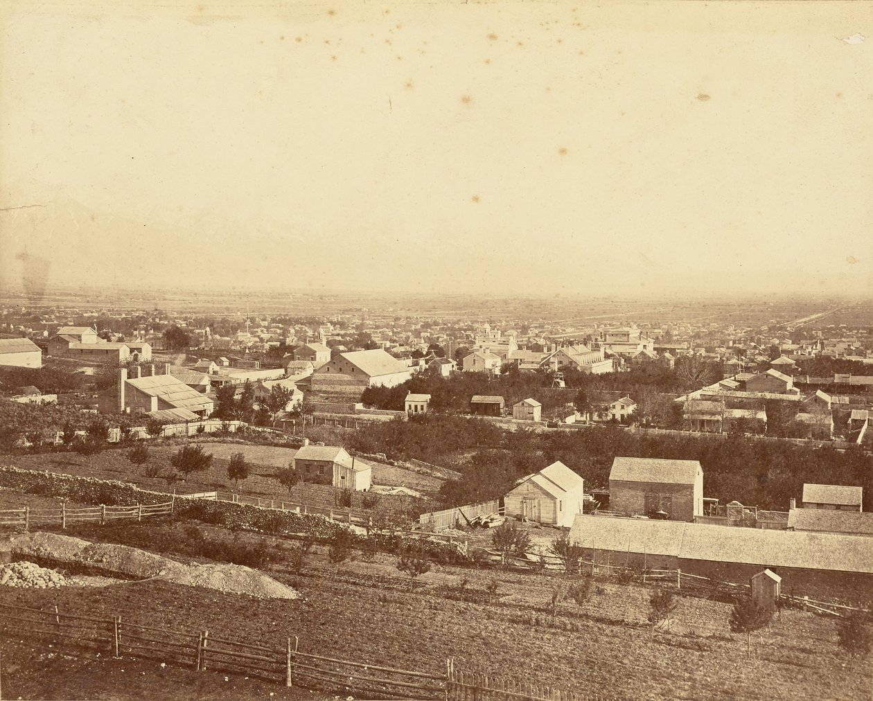 Utah - Pohled na Salt Lake City, Utah od Carleton Watkins