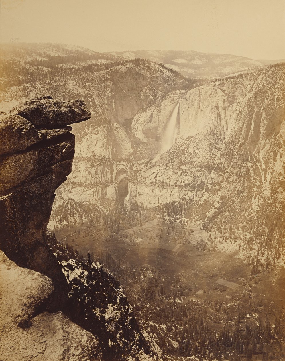 Yosemitské vodopády z Glacier Point od Carleton Watkins