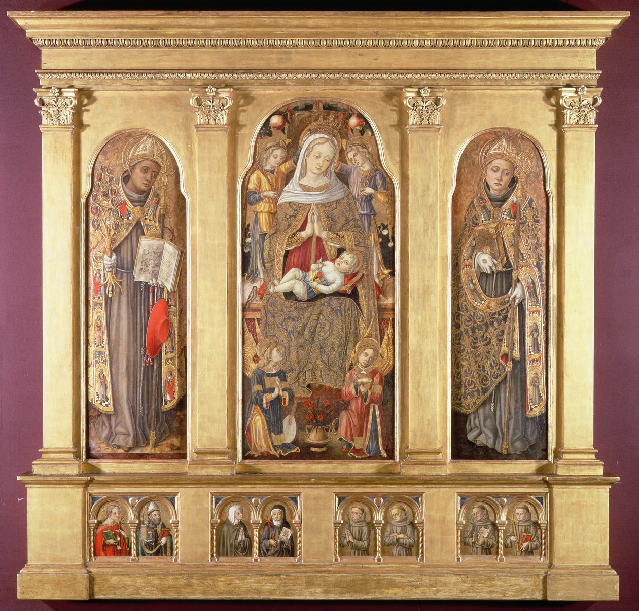 Panna a dítě se svatými Bonaventurou a Ludvíkem z Toulouse, kolem 1489 (tempera se zlatými a olejovými glazurami na panelu) od Carlo Crivelli