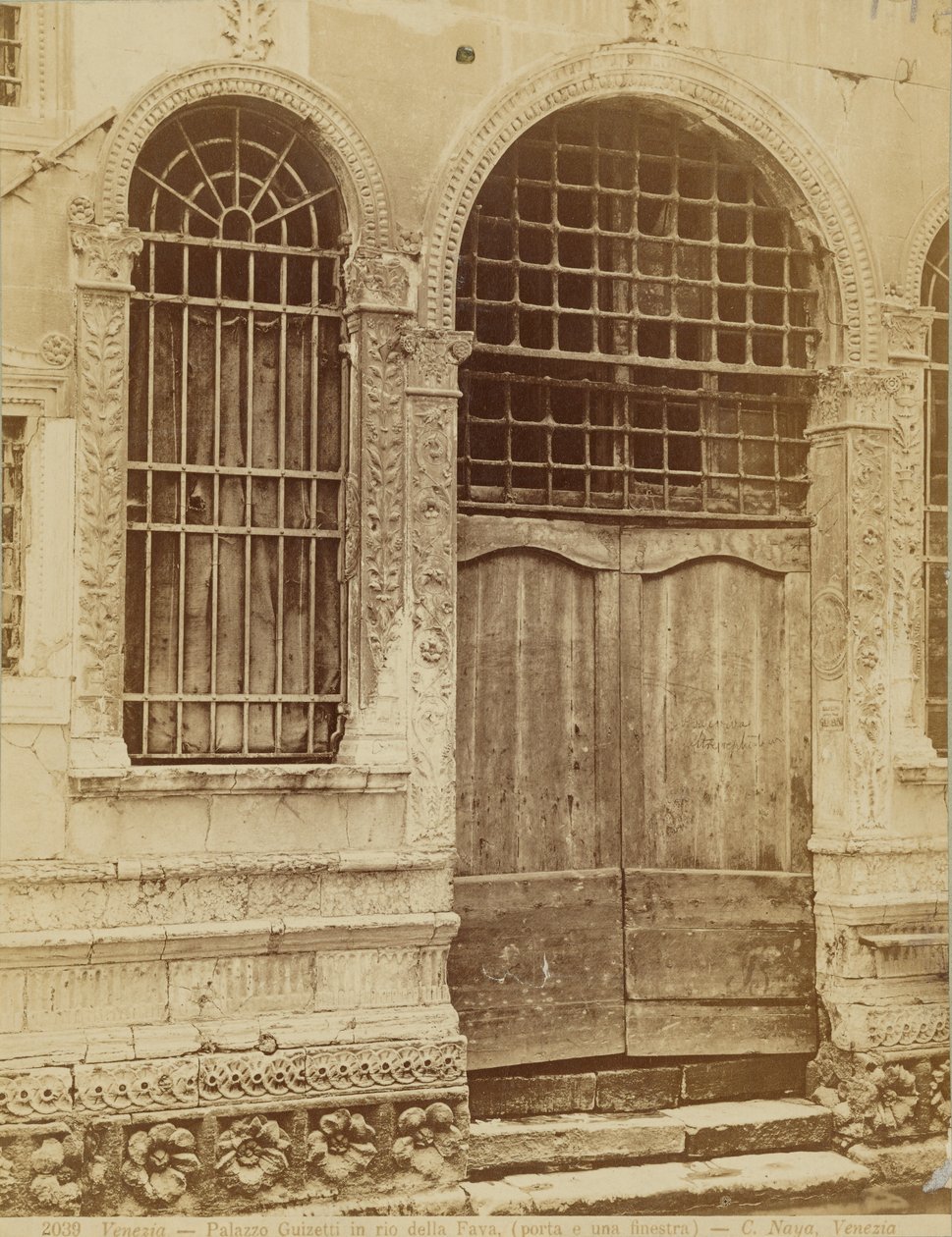 Palác Guizetti – dveře a okna od Carlo Naya