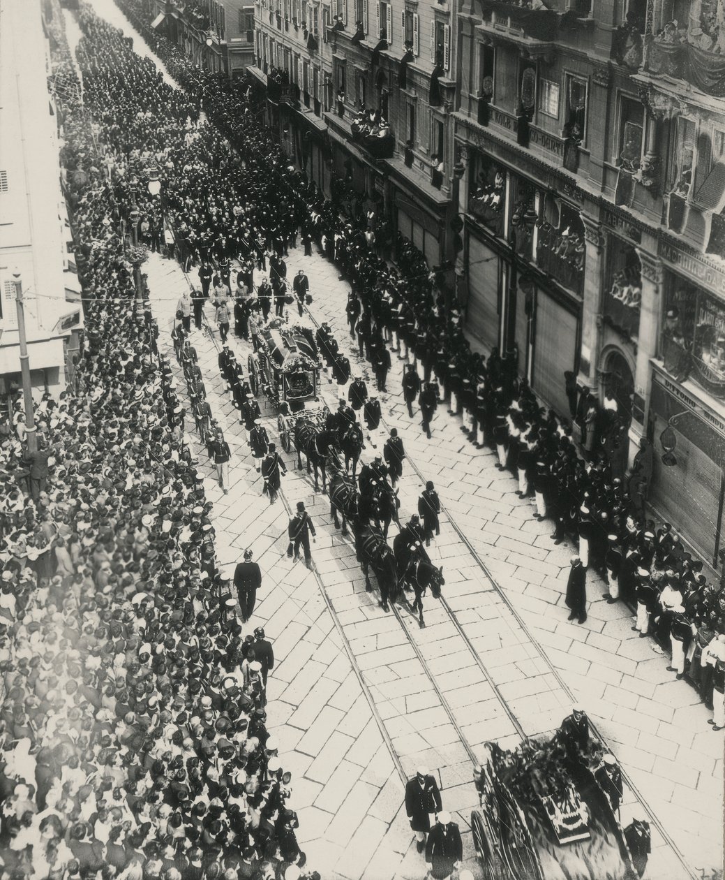 Pohřby arcivévodů Františka Ferdinanda Rakouského a jeho manželky byly zabity v Sarajevu 28. července od Carlo Wulz