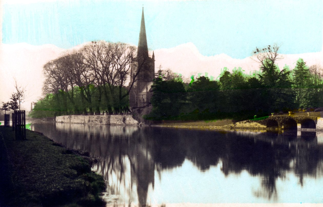 Kostel Nejsvětější Trojice, Stratford-upon-Avon, Warwickshire, 1926. od Cavenders Ltd