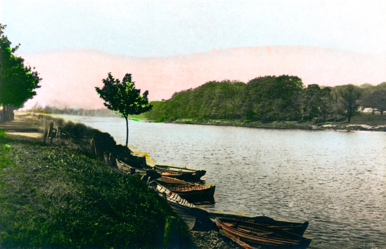Řeka Tyne v Hexhamu, Northumberland, 1926. od Cavenders Ltd