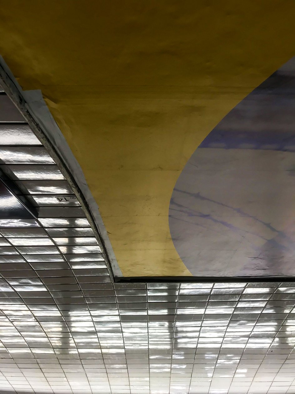 Kompozice - Metro, 2019 (foto) od Cécile Jamet