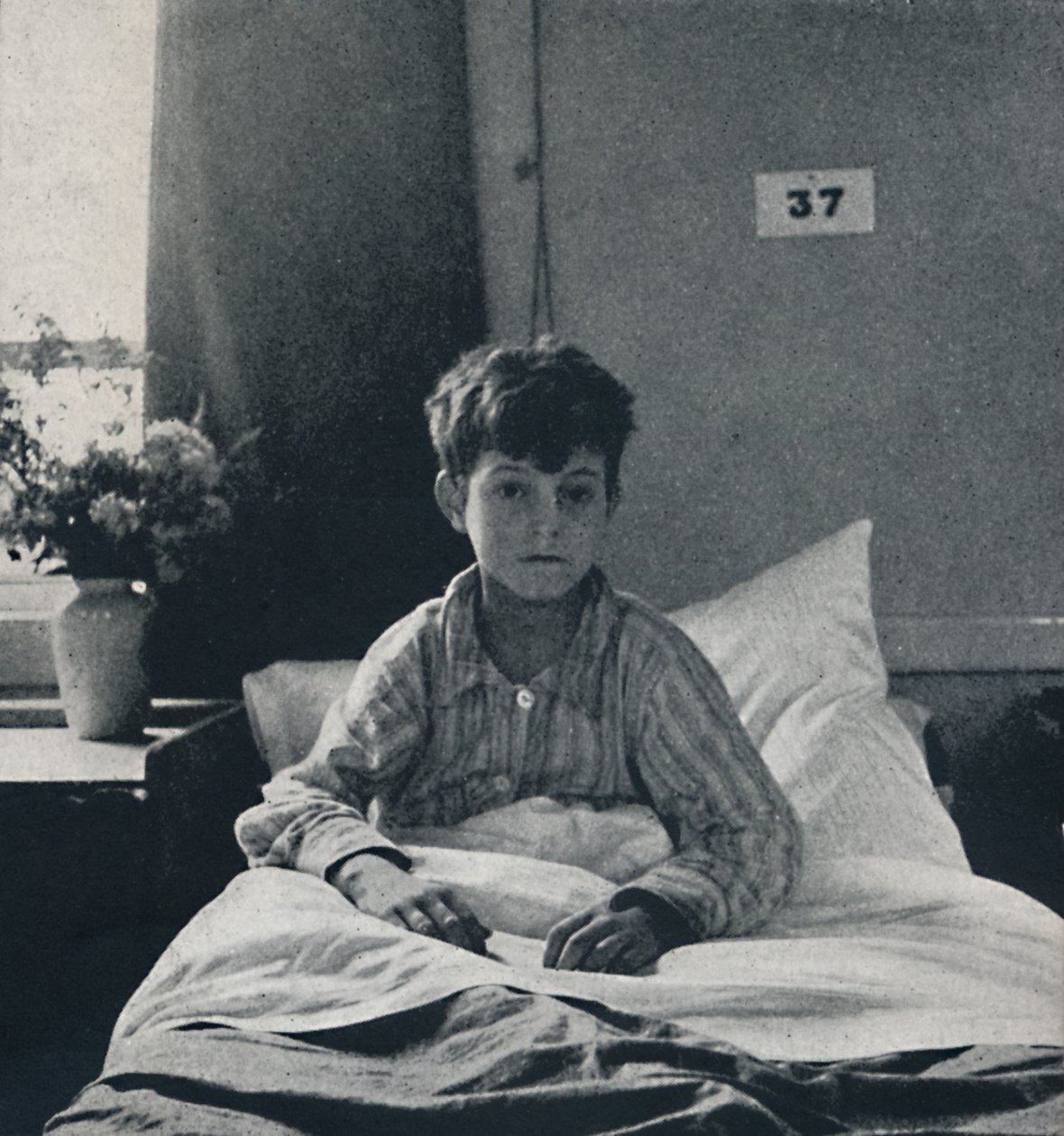 Malé dítě, které lehce dýchá a cítí svůj život v každé končetině, co by mělo vědět od Cecil Beaton