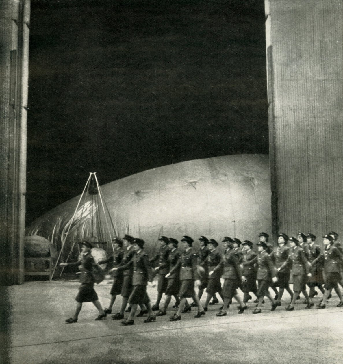 At A Balloon Centre, c1943. od Cecil Beaton